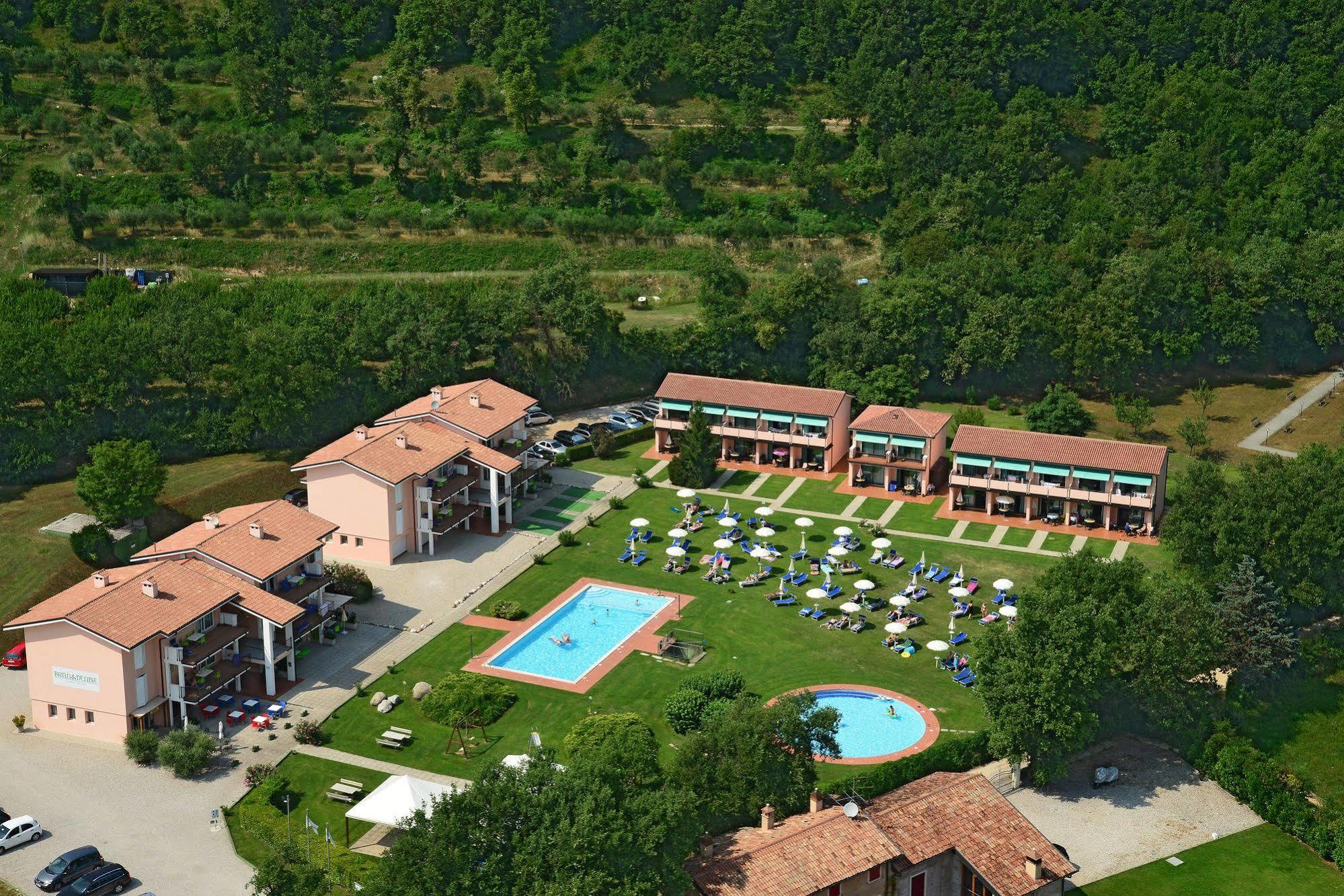 Bran & Denise Residence Костермано Екстер'єр фото